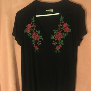 Cutout rose neckline tee